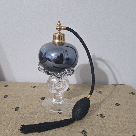 Elegant BLUE IRIDECENT VINTAGE PERFUME ATOMIZER - Picture 7 of 9